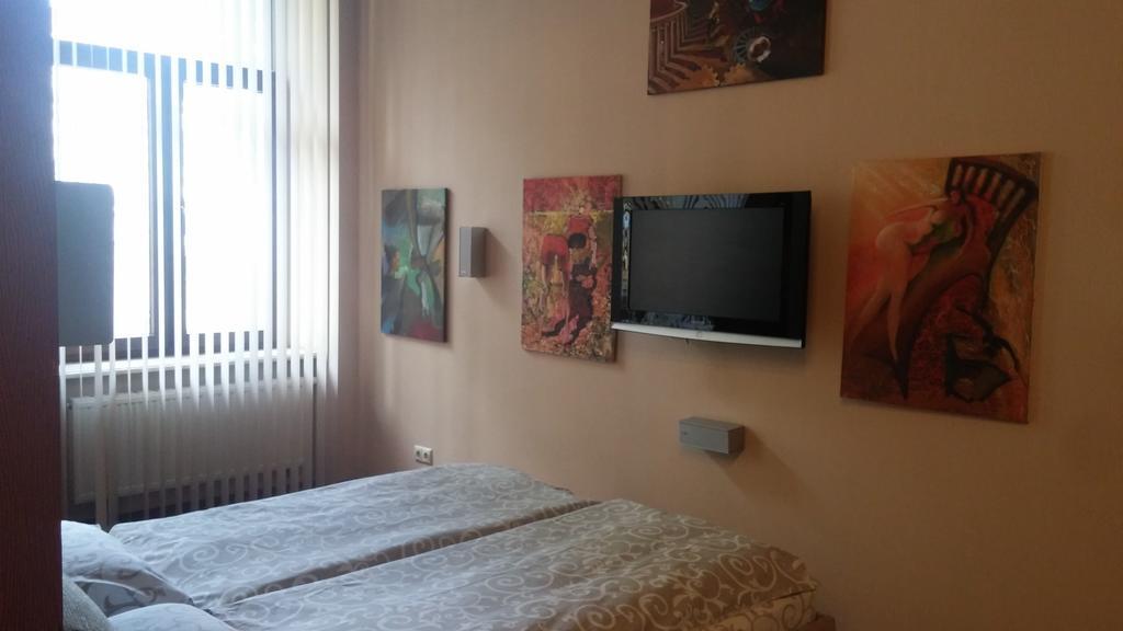 Aparthotel Na Dobu Львів Екстер'єр фото